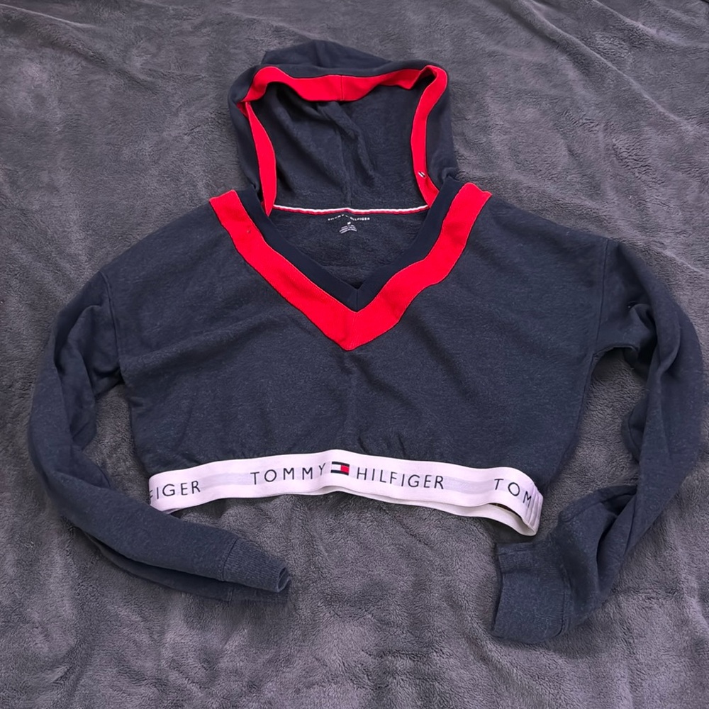 Tommy Hilfiger cropped hoodie